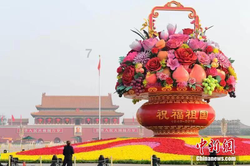 有人耗资百万购买盲盒，有消费者年花费超2万，盲盒为何会成为当代人新宠？游戏画面