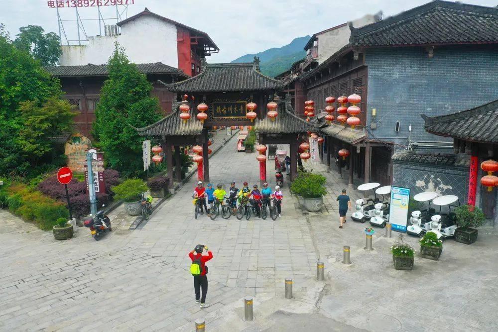 保险业如何高质转型？2023中国保险鼎峰50人论坛的思辨求解
